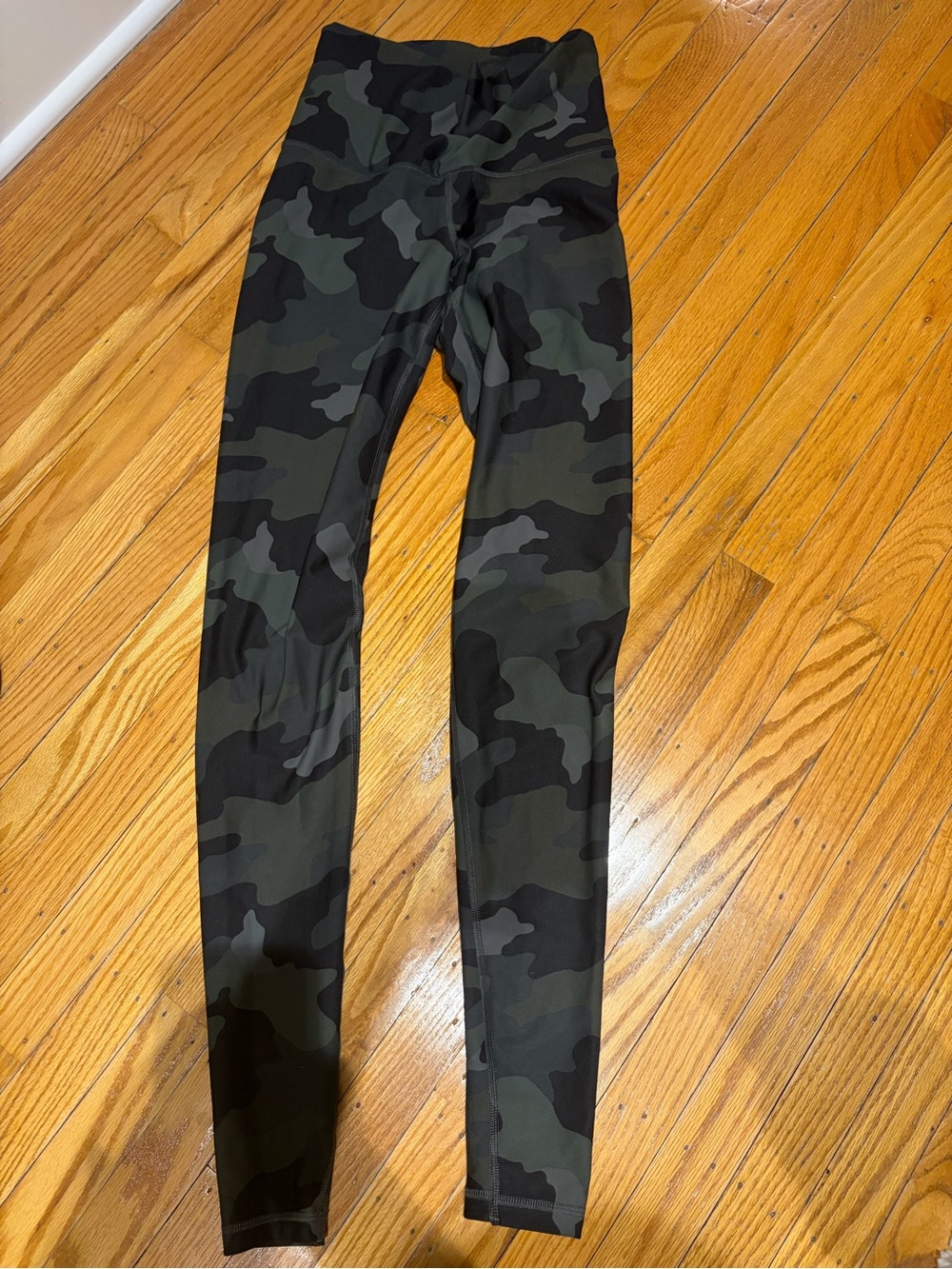 Old Navy Green Black Camouflage Leggings